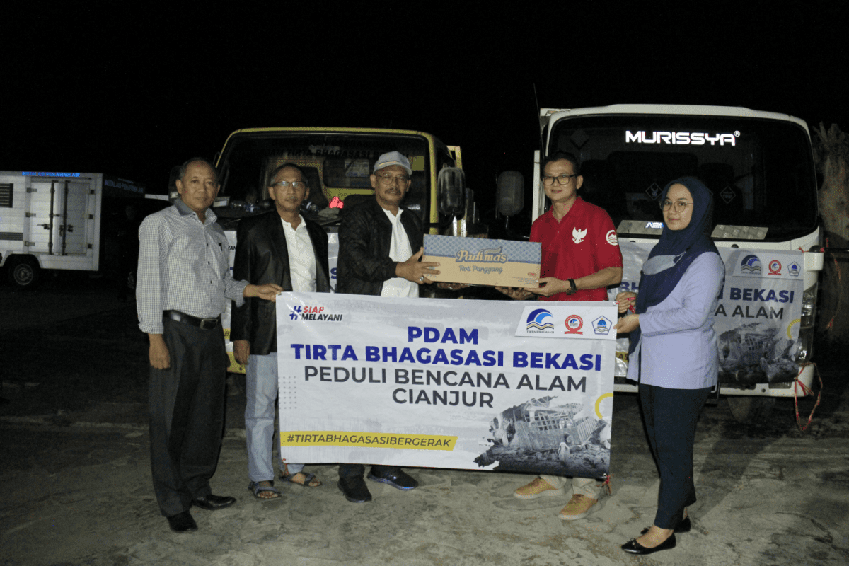 PDAM Tirta Bhagasasi Kembali Salurkan Bantuan untuk Korban Gempa Cianjur, Direktur Umum Tirta Mukti Cianjur, PDAM Tirta Mukti Cianjur, Ahmad Akbar